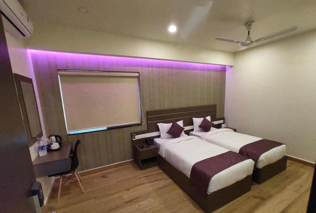 Lavender Infopark Kochi Hotel Kültér fotó
