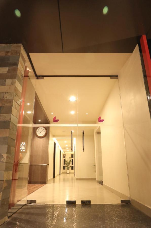 Lavender Infopark Kochi Hotel Kültér fotó